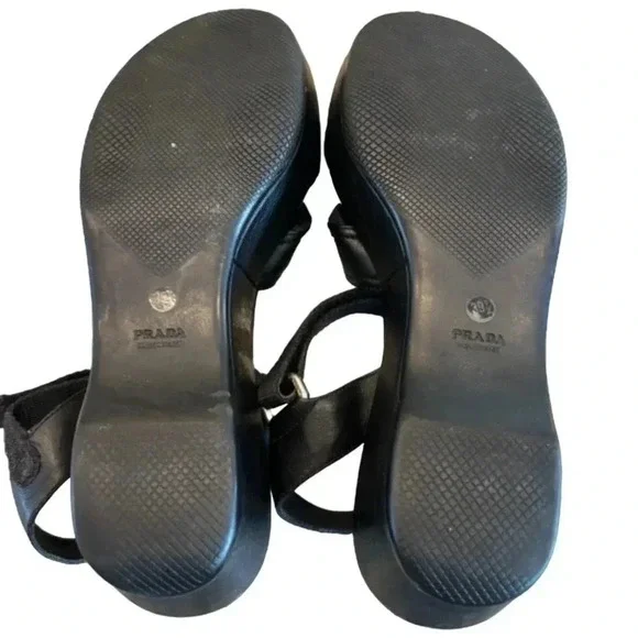 Prada Black Leather Sandals - Iconic Vintage Find - Picture 5 of 5